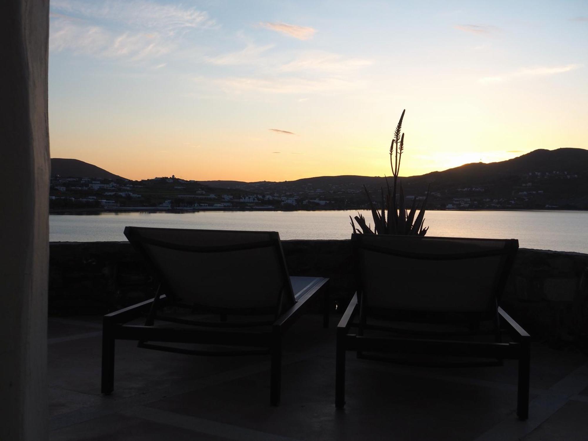 Ochre Dream, Beach Front & Sunset Villa Naousa Habitación foto